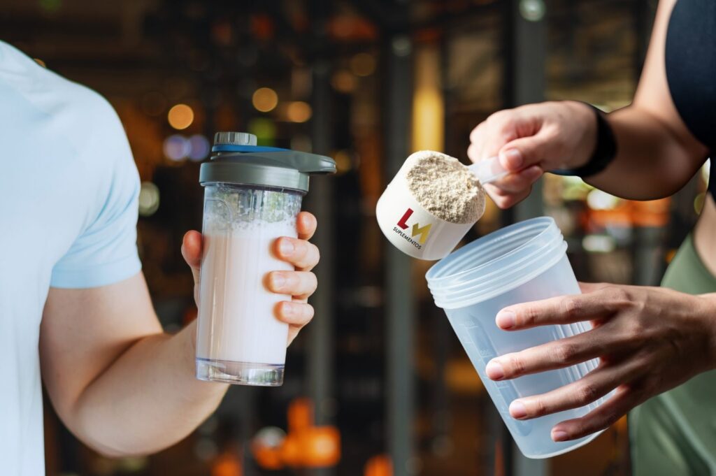 BCAA e EAA para recuperação muscular e redução da fadiga após o treino.